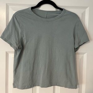 Lululemon boxy cotton T